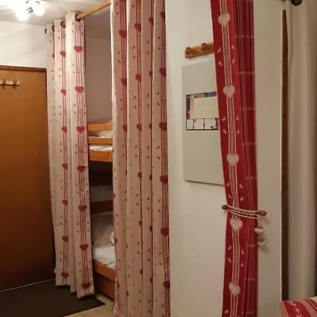 Apartment Cosy Avec Terrasse, 4 Pers, Parking Privatif Les Carroz-d'Araches